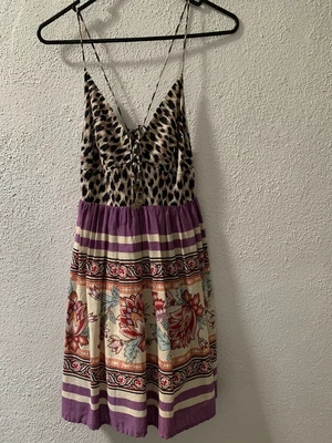 $35 • Buy Tigerlily Dress 6