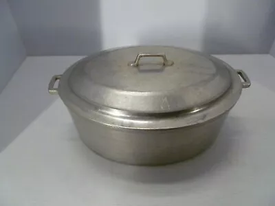 Vintage Miracle Maid G2 Cast Aluminum Roaster Dutch Oven  W/ Lid Pot Cook • $40