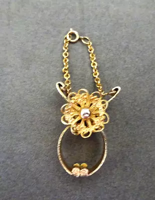 Vintage Gold Tone Glove Scarf Hankie Clip Holder Floral Filigree • $9.95