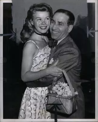 1949 Press Photo Vera Ellen And Lester Cowan - DFPC91531 • $15.99