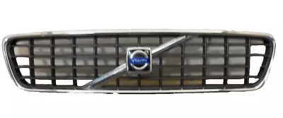 2005 06 07 VOLVO 50 SERIES Grille Upper SEE PICTURES FOR CONDITION. OEM 8678680 • $110