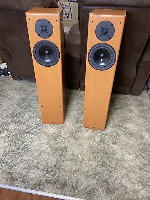 Vienna Acoustics Bach Floorstanding Speaker Beech With Box. Very Good Condition • $600