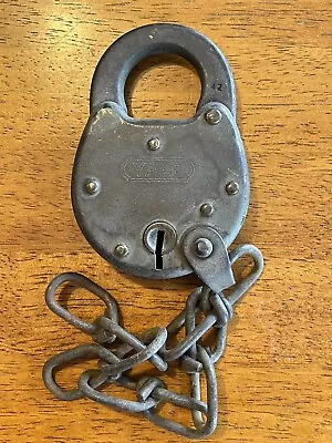 Vintage Padlock Yale & Towne Mfg Co. Stamford CT Antique Lock & Chain • $29.99