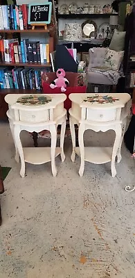 French Provincial Style Pair Of Bedside Tables - REDUCED 💖 • $199