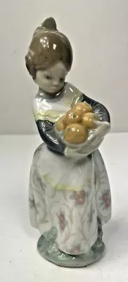 Lladro Valencia Girl With Oranges Porcelain Figurine (1013)* • £12.50