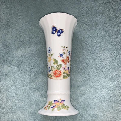 £5 • Buy Aynsley Cottage Garden, Butterflies/flowers  Flared Vase 16.5cm Tall. Vintage