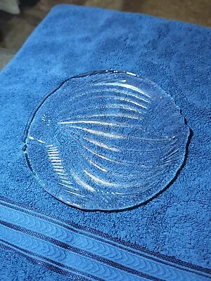 Vintage Clear Glass Art Deco Style Fish Serving Plate 8  Diameter • $10