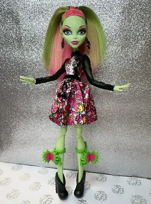 Monster High Gloom And Bloom Venus McFlytrap Doll • $31.25