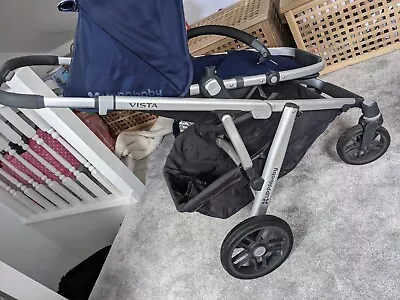 £300 • Buy Uppababy Vista 2015