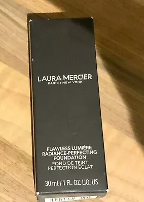 Laura Mercier Flawless LumiÈre Radiance-perfecting Foundation • £16