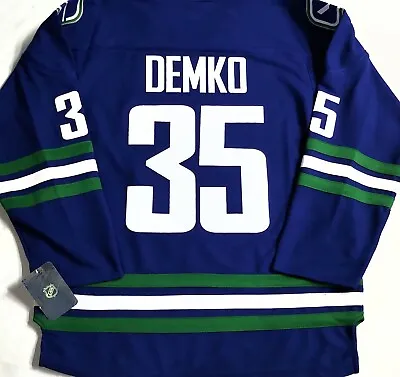 Mens-nwt-l/xl Thatcher Demko Vancouver Canucks # 35 Nhl Licensed Hockey Jersey  • $99.99