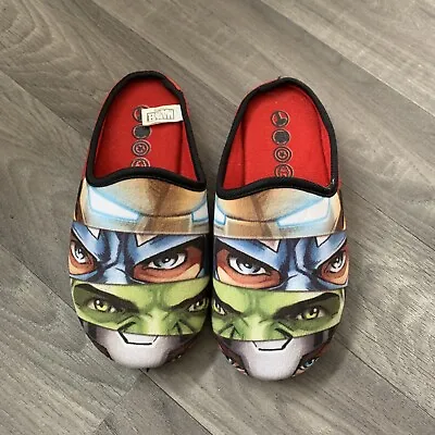 Marvel Slippers Size 1 UK EU Size 33 Slip On • £0.99