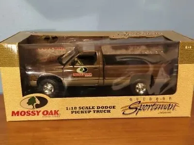 1:18 Scale Diecast Ertl Mossy Oak Edition 1995 Dodge Ram 2500 V10 Pickup Truck  • $128.98