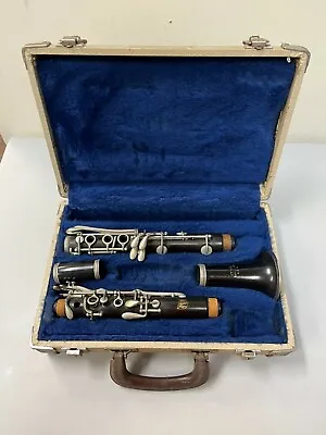 Vintage HR Conn Bb Clarinet • $40