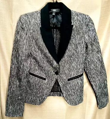 Mossimo Women Size 2  Black + Grey Black Collar Lined Arms One Button Blazer • $12