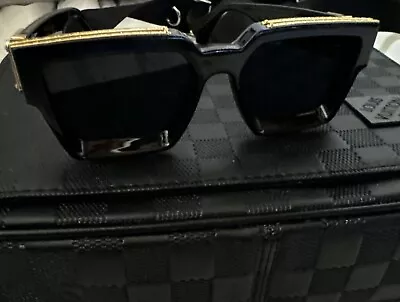 Louis Vuitton 1.1 Millionaire Sunglasses - Z1165E • $400