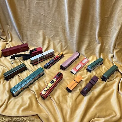 Lot Of 13 Vintage TYCO HO Scale Train Set Various Cars Box Crane Passenger • $45