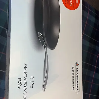 Le Creuset Toughened Non-Stick 24cm Shallow Frying Pan - BRAND NEW • £80