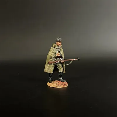 War Park Miniatures 1:30 Ra010 Russian Red Army Sniper Koulikov Wearing A Cloak • $57.95