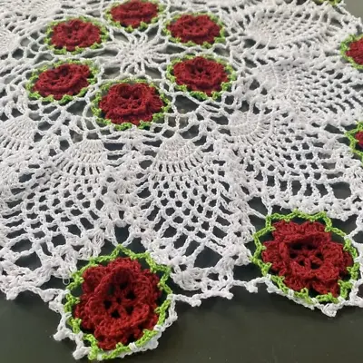 1PC Handmade Crochet Lace Tablecloth Vintage Hollow Weave Doily Round Placemat • $26.57