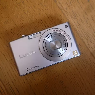 Panasonic Lumix DMC-FX35 Digital Camera 10MP Silver UNTESTED READ!!1 Free UK P+P • £19.99