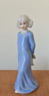 £5.99 • Buy SBL Regal House Collection Girl With Teddy Ornament