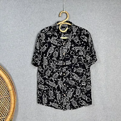 Mambo Smart Arts Shirt Size S Short Sleeve Button Up Fish Design  • $22.83