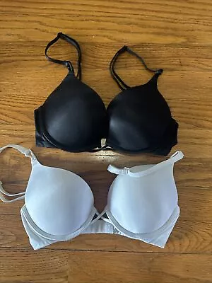 Victoria's Secret Bombshell Plunge Bra 30B  Black And White  Add 2 Cup Sizes Lot • $20