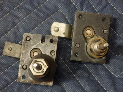 $75 • Buy MERCEDES 220S/Se Ponton  Windshield Wiper Drive Gear Assembly  Left Side