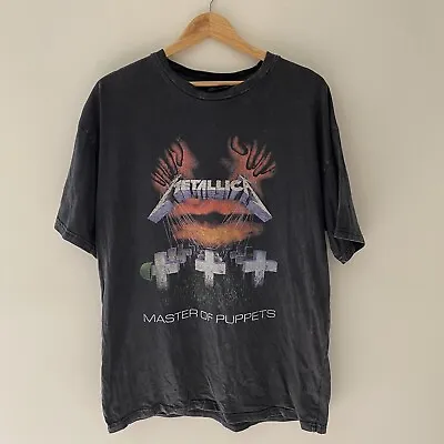 Metallica's Master Of Puppets T-Shirt 2020 - Vintage Look  - Damage Tour XS • $39.99