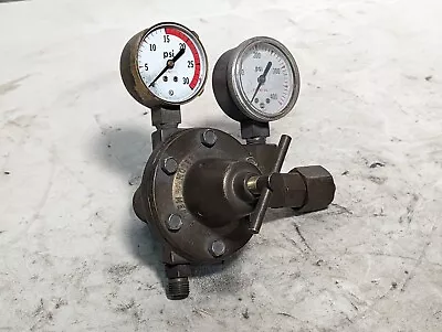 MECO Modern Engineering Type P Gas Regulator With Busted Gauge • $29.99