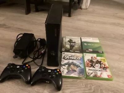 Microsoft Xbox 360 Bundle With Games And 2 Controllers • $75