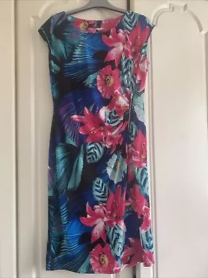 Ladies Wallis Dress Size 10 MIDI 40 Inches Long  • £1.50