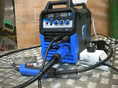 £350 • Buy Mig Welder Weld Aluminium And Steel 250amp Twin Pulse 240v 
