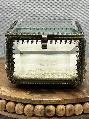 Nicole Miller Beveled Mirrored Jewelry Keepsake Box Ring Pillow Monogram “G” • $25