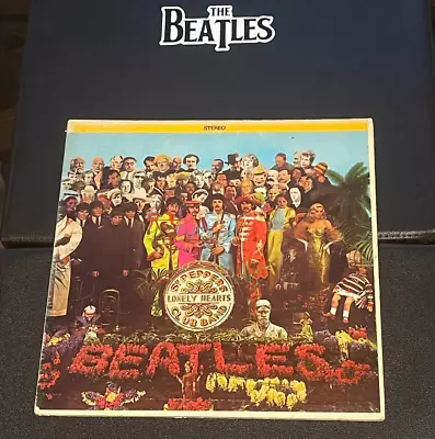 The Beatles Sgt Peppers Lonely Hearts Club Band SMAS-2653 Record & Photo Insert! • $49.75