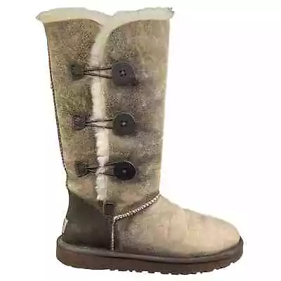 UGG Women's Bailey Button III Tan Bomber Tall Winter Boot Size US 8 • $79