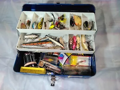 Vintage Union Tacklebox Full Of Over 50 Items 48 Lures Rebel Rapalala Mepps  TB1 • $79.99