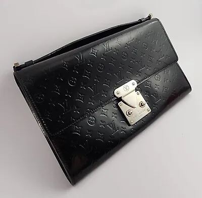 $599 • Buy Louis Vuitton Glace Anouchka Pochette M92230 Black Monogram Mini Gracie Clutch