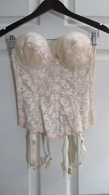 Pale Pink Vintage Carnival 32D Merry Widow Corset • $9.99