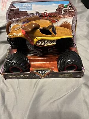 Monster Mutt Monster Jam Truck 1:24 Scale Series 16  Rare Collectible Toy • $49.99