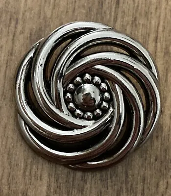 Metal Effect Silver Swirly Shank Buttons 40L / 25mm Pack Of 10 • £3.60