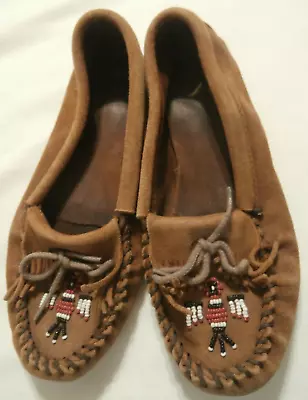 Minnetonka Womens  Brown Thunderbird Beaded Moccasins Flats Size 7 Runs Small • $8.50