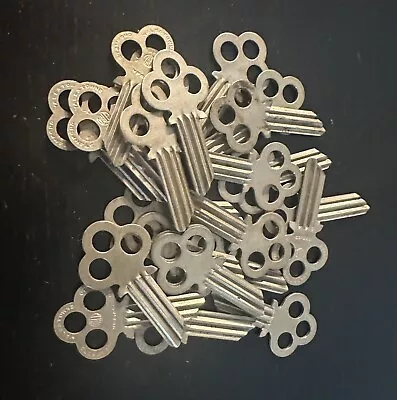 $9.99 • Buy 23 Antique Vintage Yale & Towne Uncut Key Blanks, Locks, Padlocks, Door, Cabinet