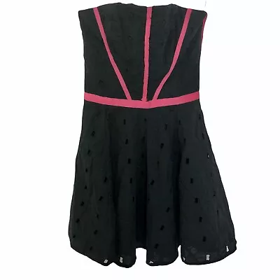 Karen Millen Size 4 Strapless Dress Black Cotton Eyelet Lace Pink Trim Flaws • $15.72