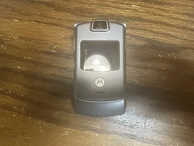 Motorola RAZR V3m - Gray (Sprint) Cellular Phone (Sold AS-IS) • $17