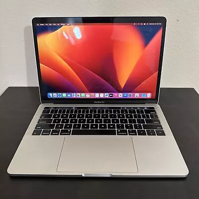 Apple MacBook Pro 2017 13” | I5 3.1Ghz 256GB 16GB Ram| • $350