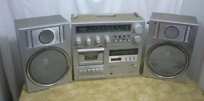 Lloyds Boombox Tuner Cassette V330 Portable Radio AS-IS Parts Or Repair 23H009 • $49.99