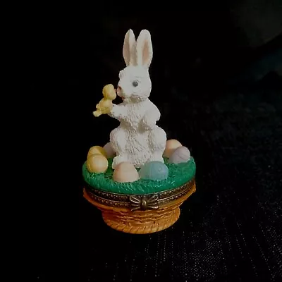 Avon Resin White Rabbit & Colored Eggs Sitting Basket Trinket Box 3  Tall  • $6.99