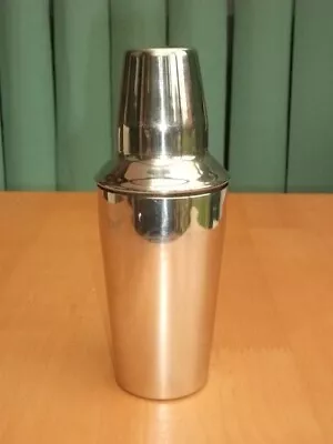 £9.99 • Buy Martini Cocktail Shaker Metal Mixer Bar Vintage Retro Home Bar Man Cave Prop Vgc
